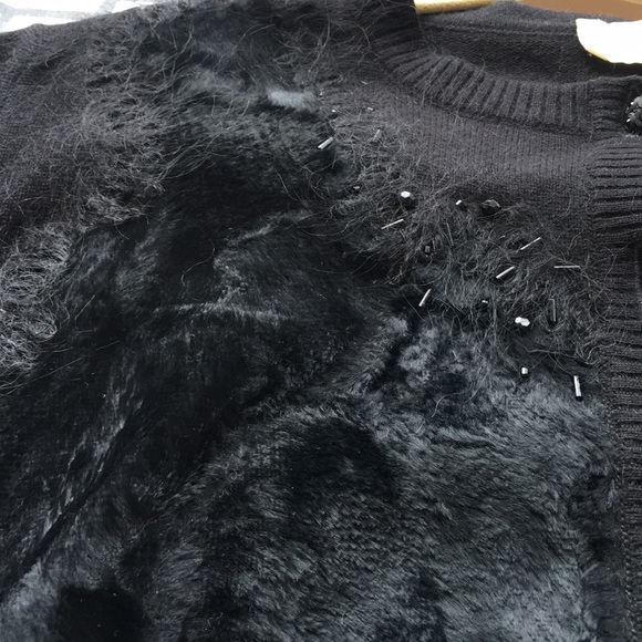 Top - Picture 2 of 6